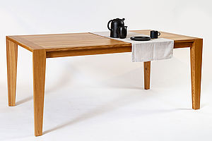 Esstisch aus Holz