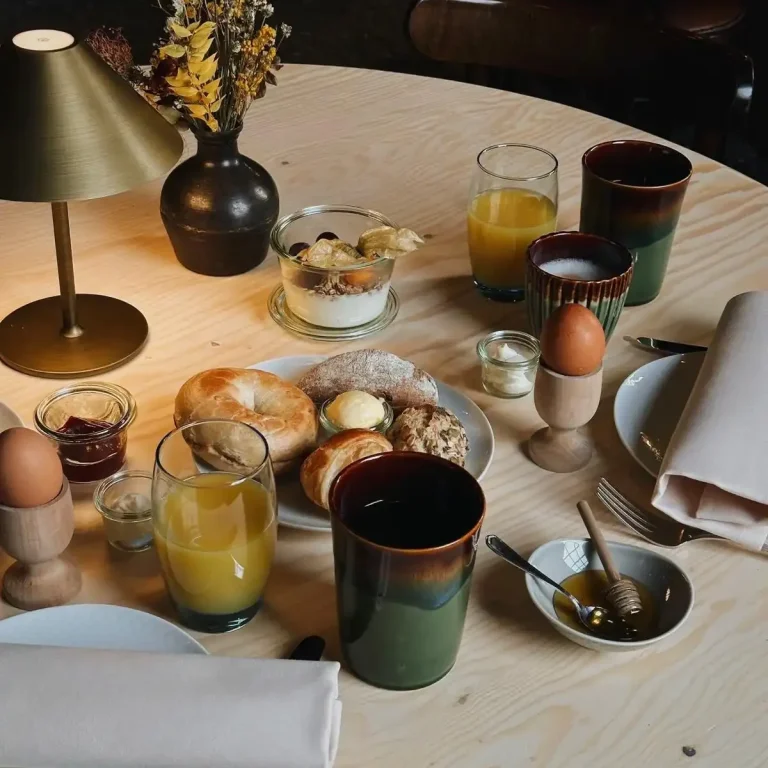 Leckeres Frühstücksbuffet im Hof Bissee